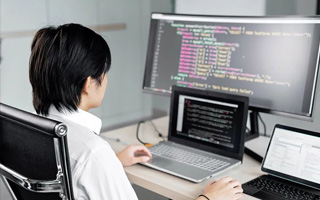 河南 ,php声明和调用变量的符号是什么？